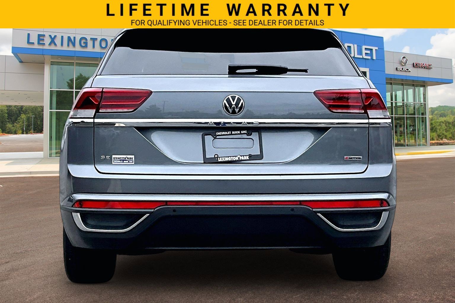 Used 2022 Volkswagen Atlas Cross Sport SE AWD/4WD image 4