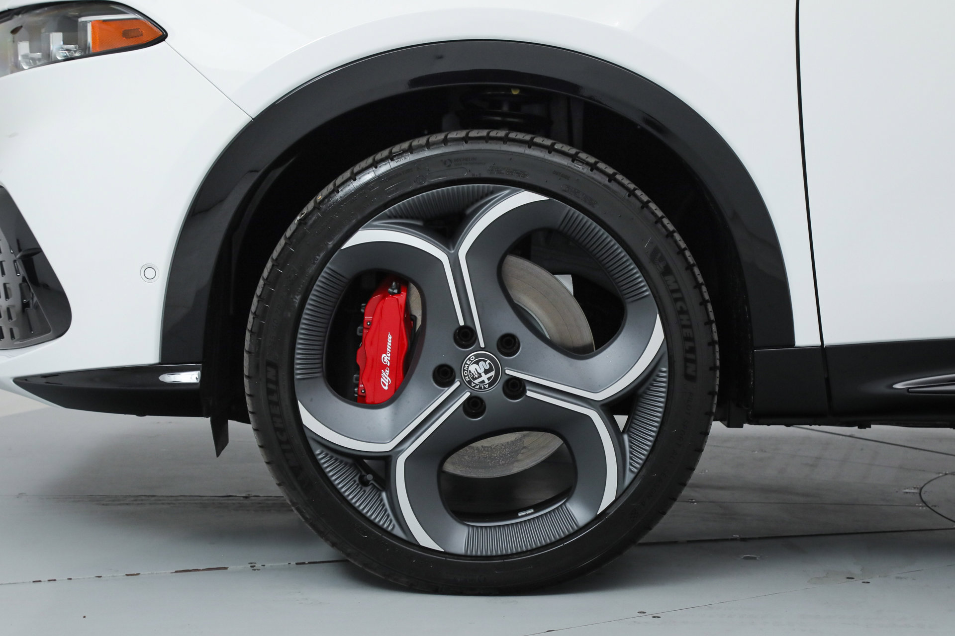 New 2026 Alfa Romeo Tonale Veloce w/ Quick Order Package 23H Volce image 23