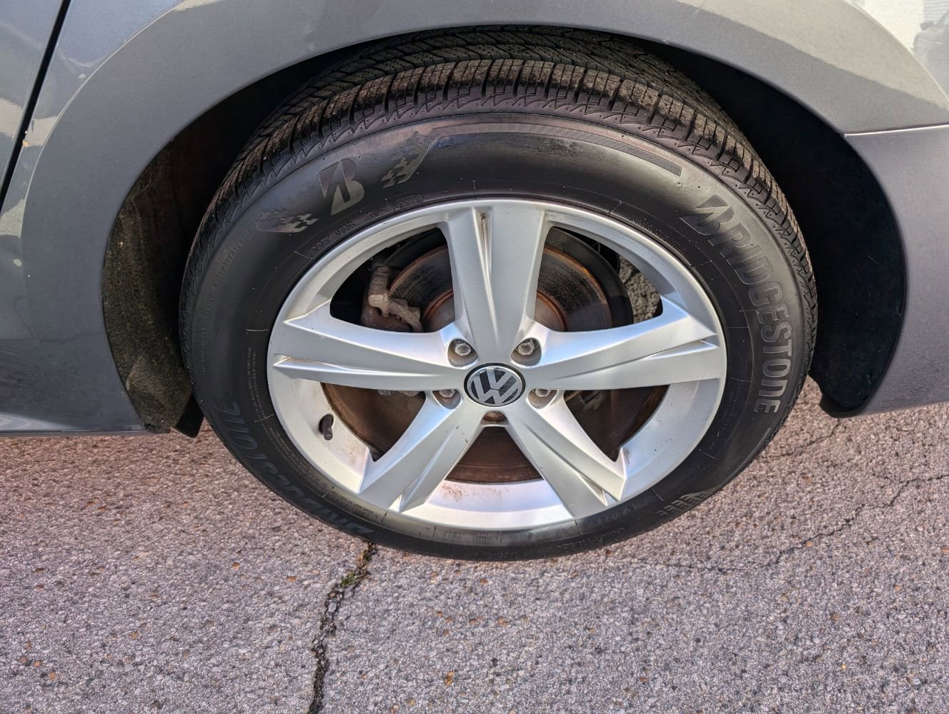 Used 2015 Volkswagen Passat 1.8T Limited Edition image 26