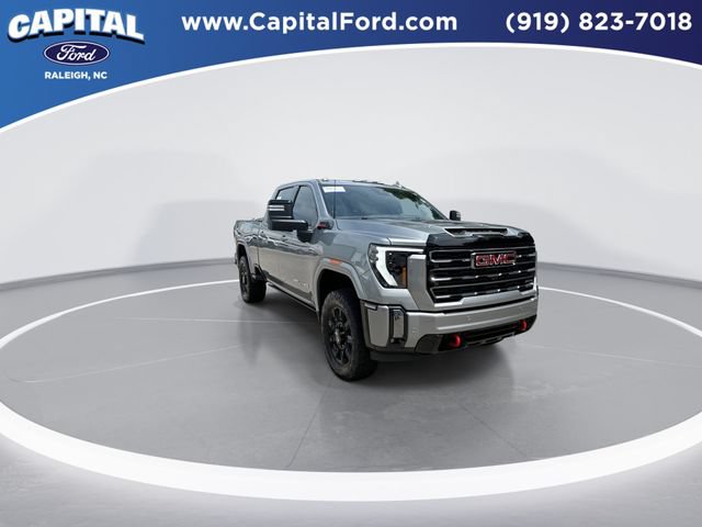 Used 2024 GMC Sierra 2500 AT4 w/ AT4 Preferred Package AWD/4WD image 2