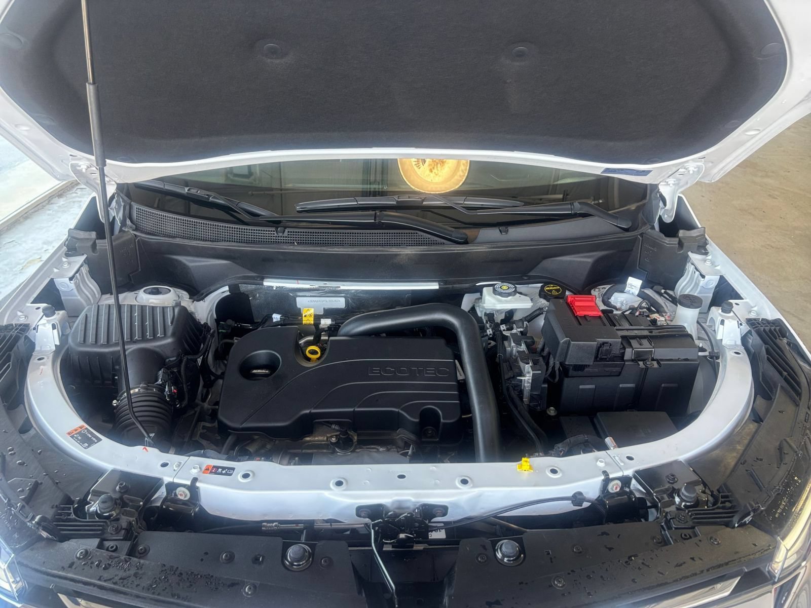 Used 2025 Chevrolet Equinox LT FWD image 32