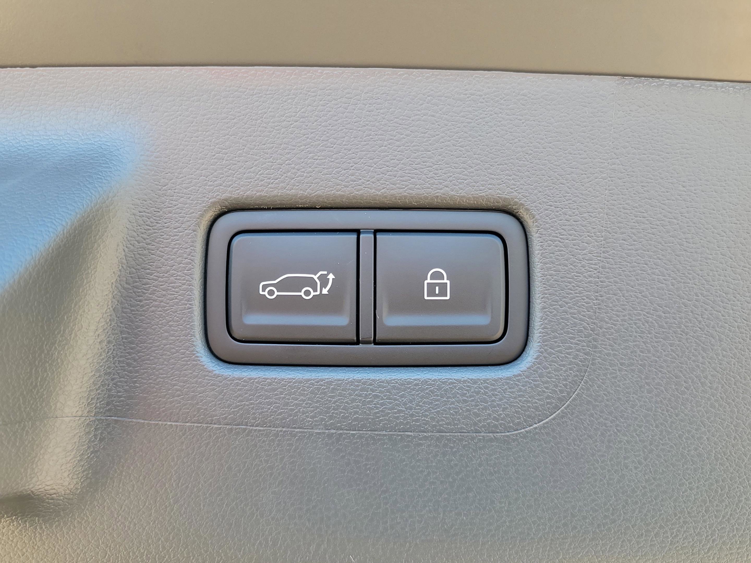 New 2026 Hyundai Santa Fe SE image 7