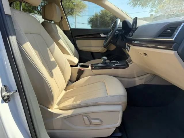 Used 2019 Audi Q5 2.0T Premium AWD/4WD image 31