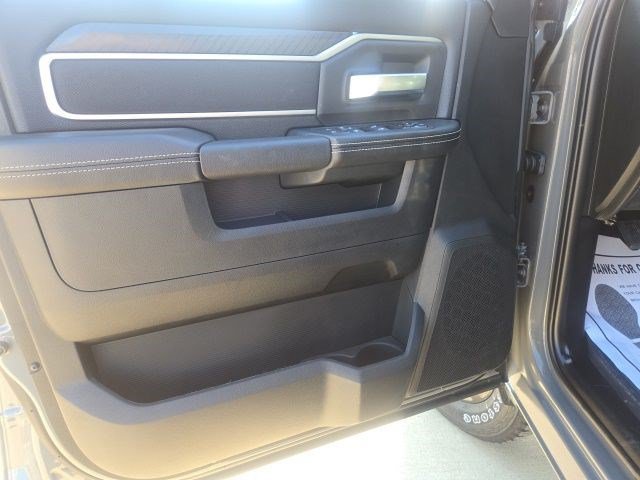 New 2026 RAM 2500 Big Horn AWD/4WD image 6
