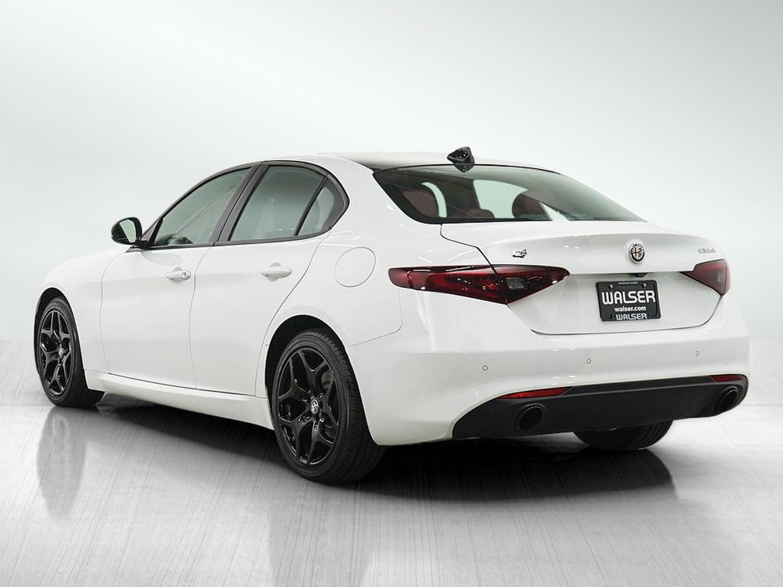 Used 2022 Alfa Romeo Giulia Sprint AWD/4WD image 3