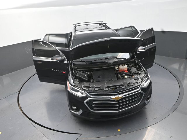 Used 2021 Chevrolet Traverse LT FWD image 33