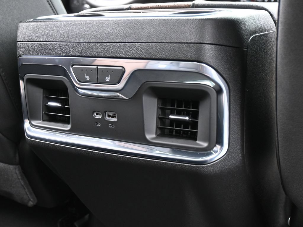 Used 2026 Chevrolet Silverado 1500 High Country w/ Technology Package AWD/4WD image 53