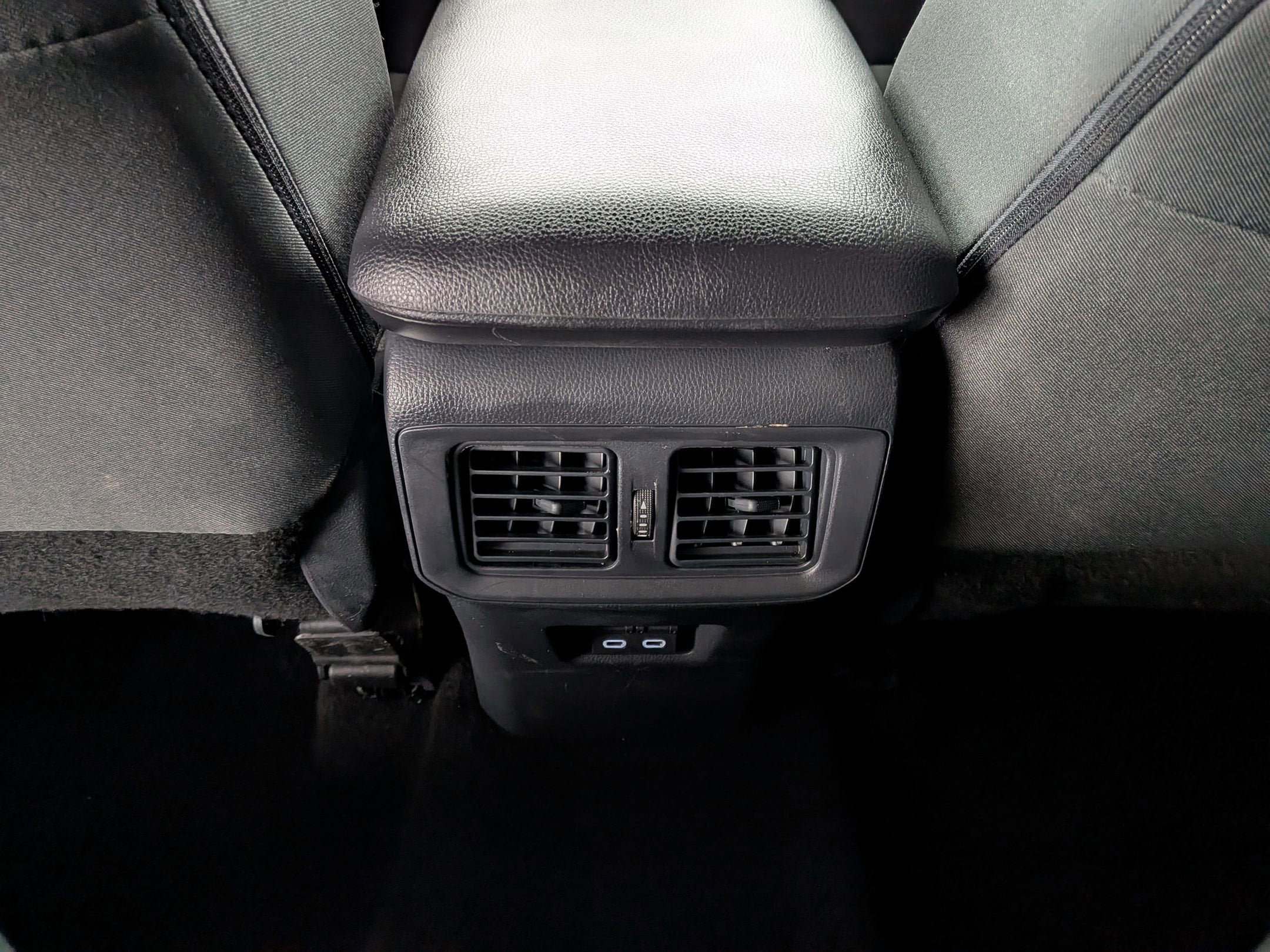 Certified 2025 Toyota RAV4 XLE FWD image 26