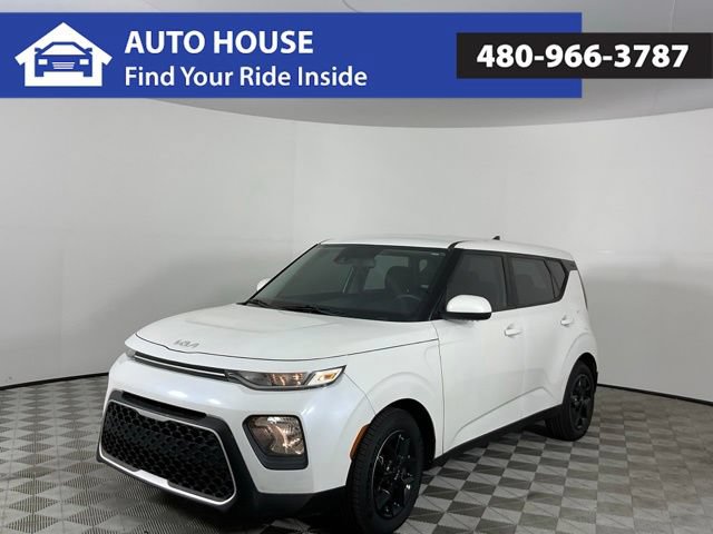 Used 2022 Kia Soul LX w/ Technology Package FWD image 1
