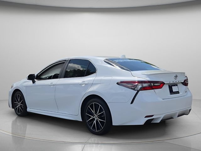 Used 2024 Toyota Camry SE FWD image 6