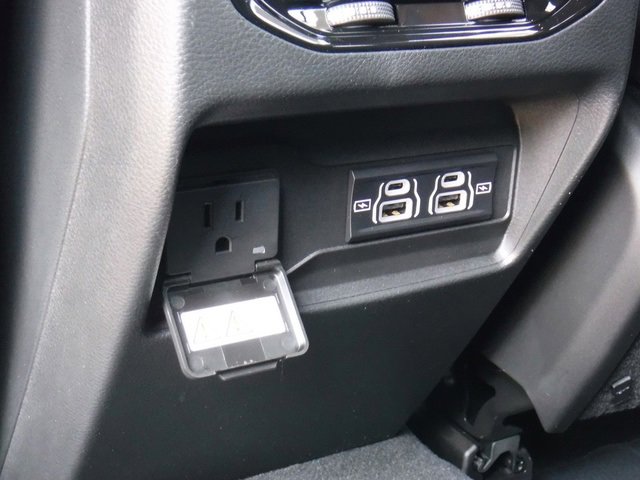 New 2025 Jeep Grand Cherokee Altitude image 34