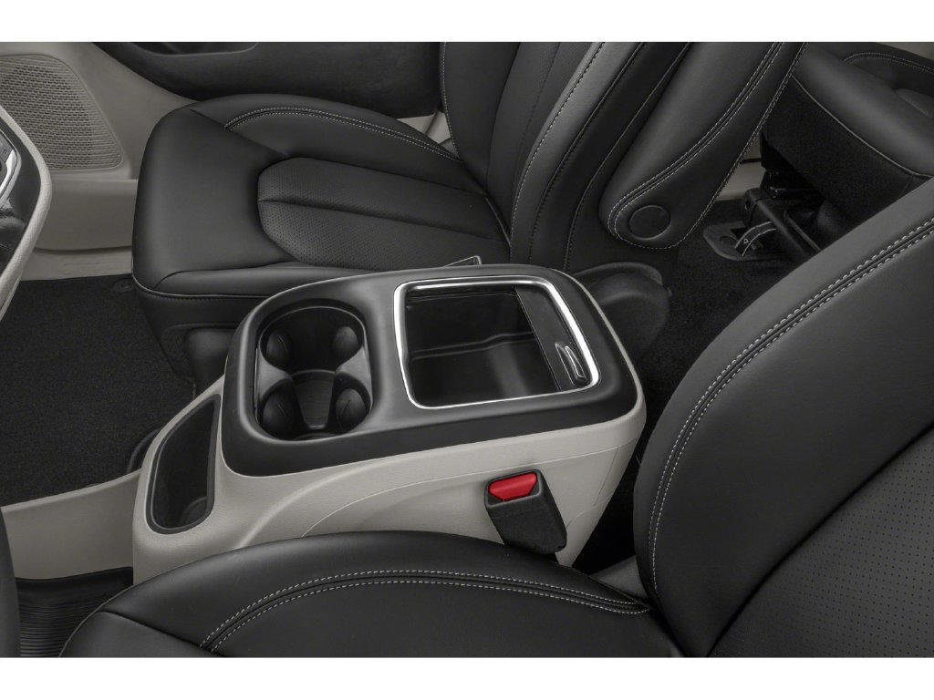 Used 2024 Chrysler Pacifica Limited FWD image 9
