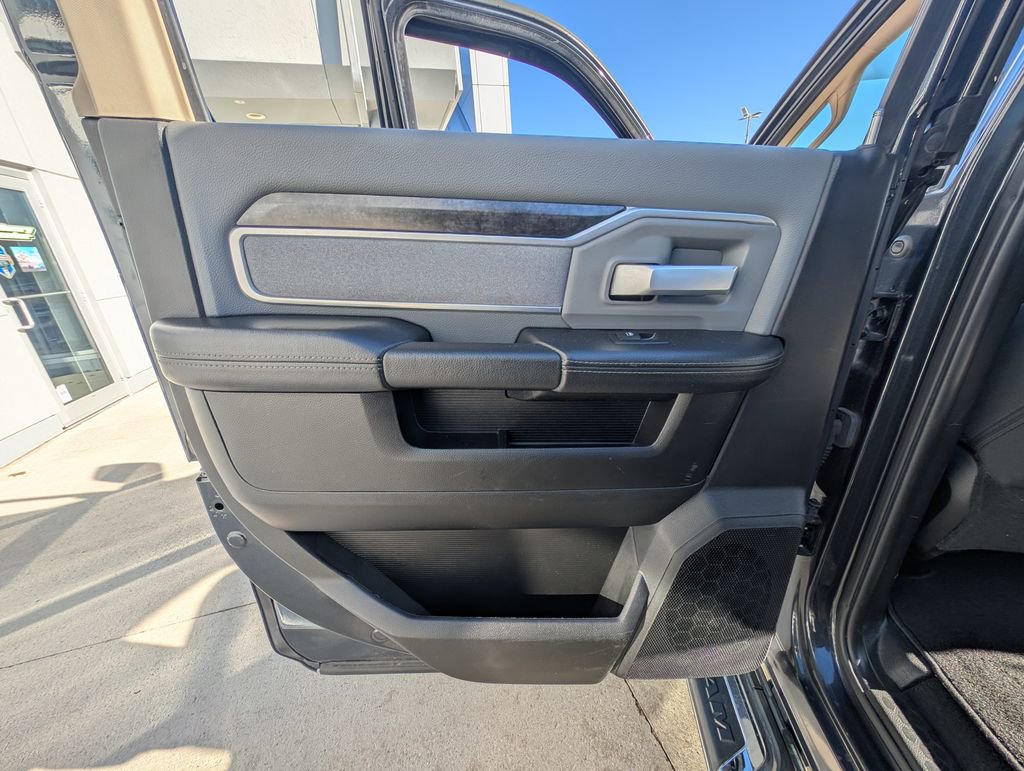 Used 2019 RAM 2500 Big Horn image 39