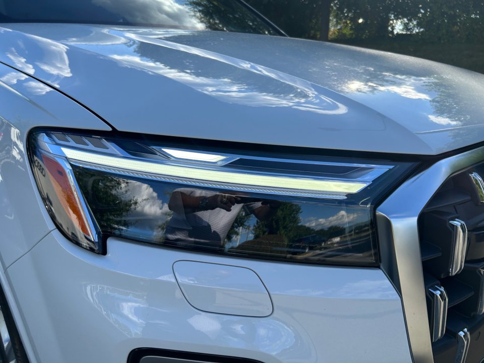 Certified 2025 Audi Q7 2.0T Premium image 24