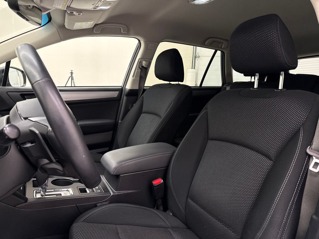 Used 2019 Subaru Outback 2.5i Premium w/ Popular Package #2 AWD/4WD image 12