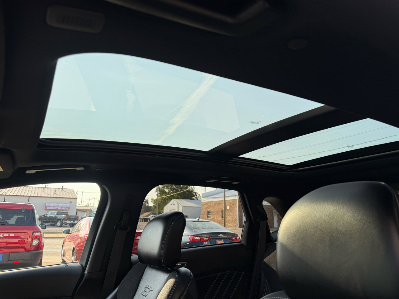 Used 2019 Ford Edge ST w/ Convenience Package image 11