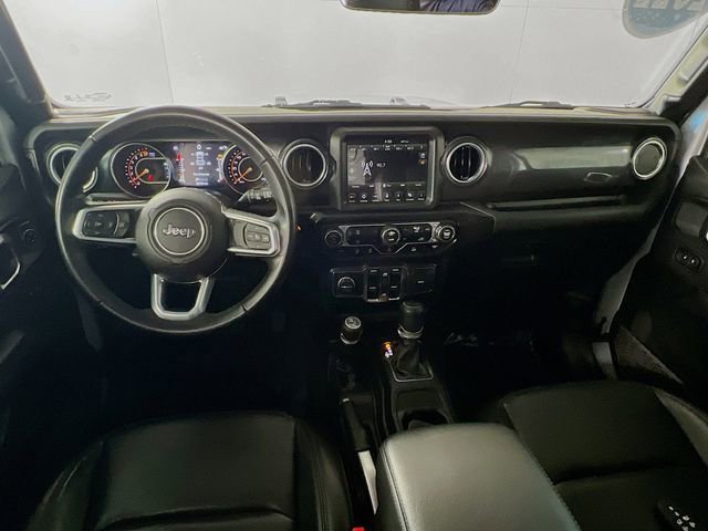 Used 2022 Jeep Wrangler Unlimited Sahara AWD/4WD image 28