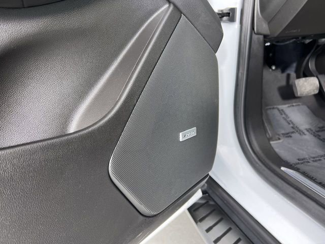 Used 2026 Cadillac XT5 Luxury image 24