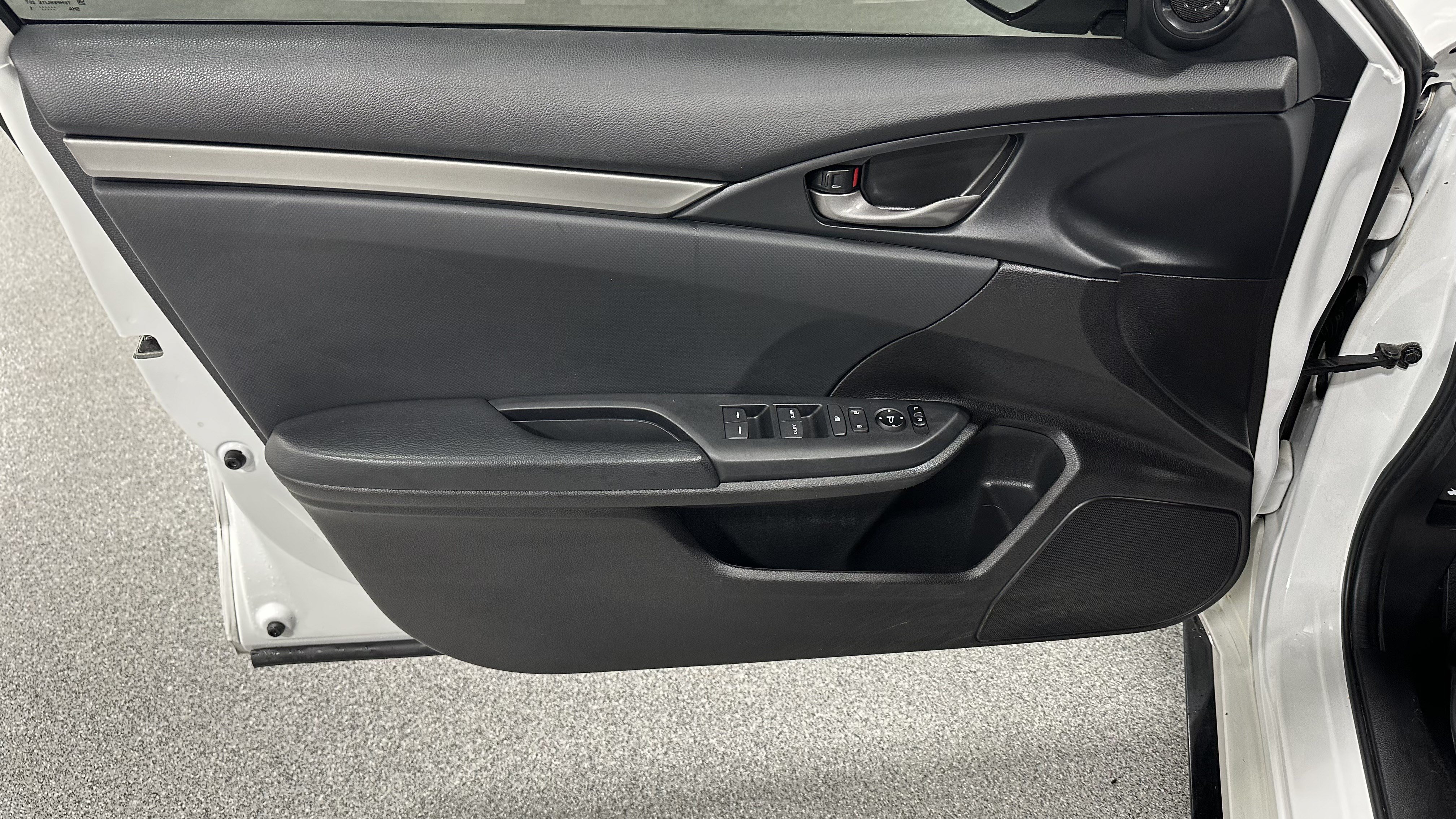Used 2021 Honda Civic Sport image 16