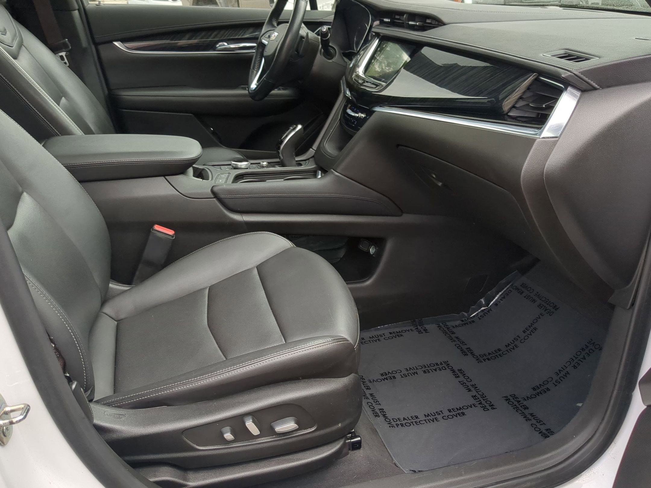 Used 2021 Cadillac XT6 Premium Luxury image 23