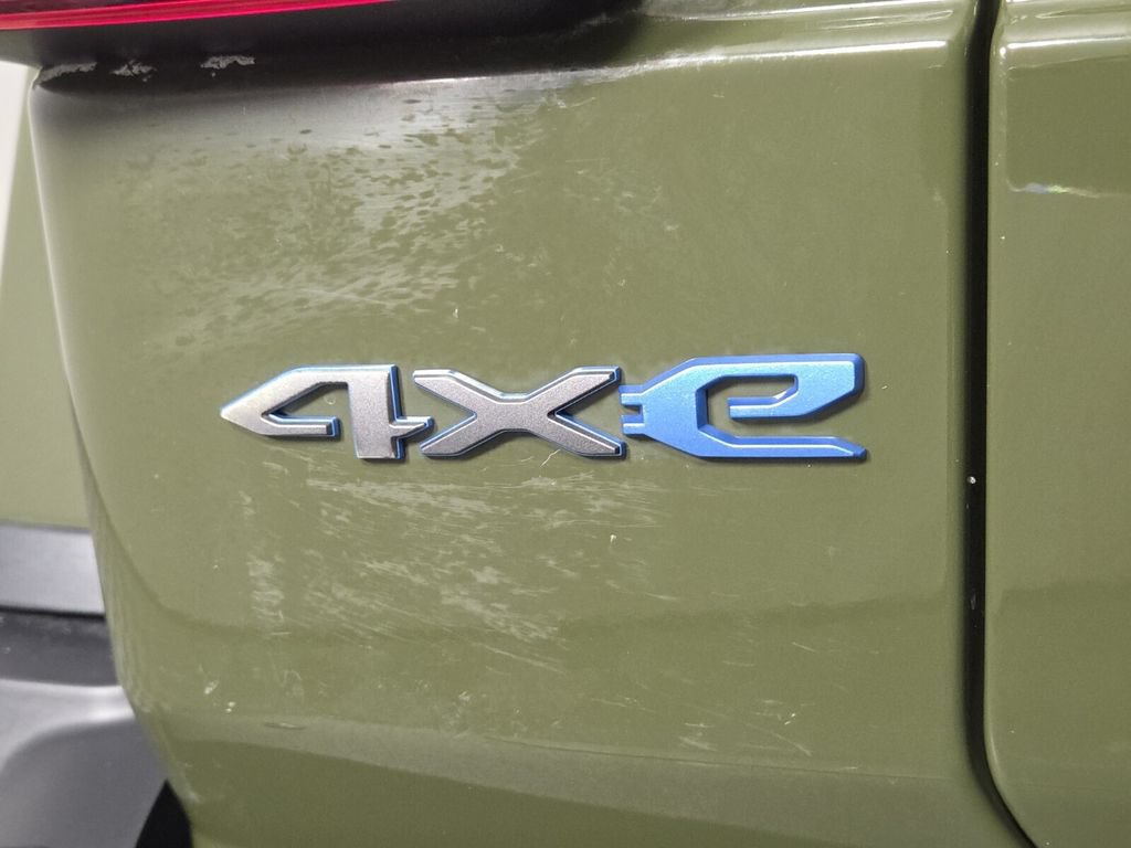 Used 2024 Jeep Wrangler Unlimited Rubicon 4xe AWD/4WD image 32