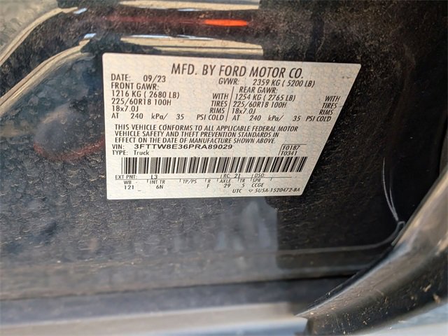 Used 2023 Ford Maverick Lariat w/ Lariat Luxury Package image 40