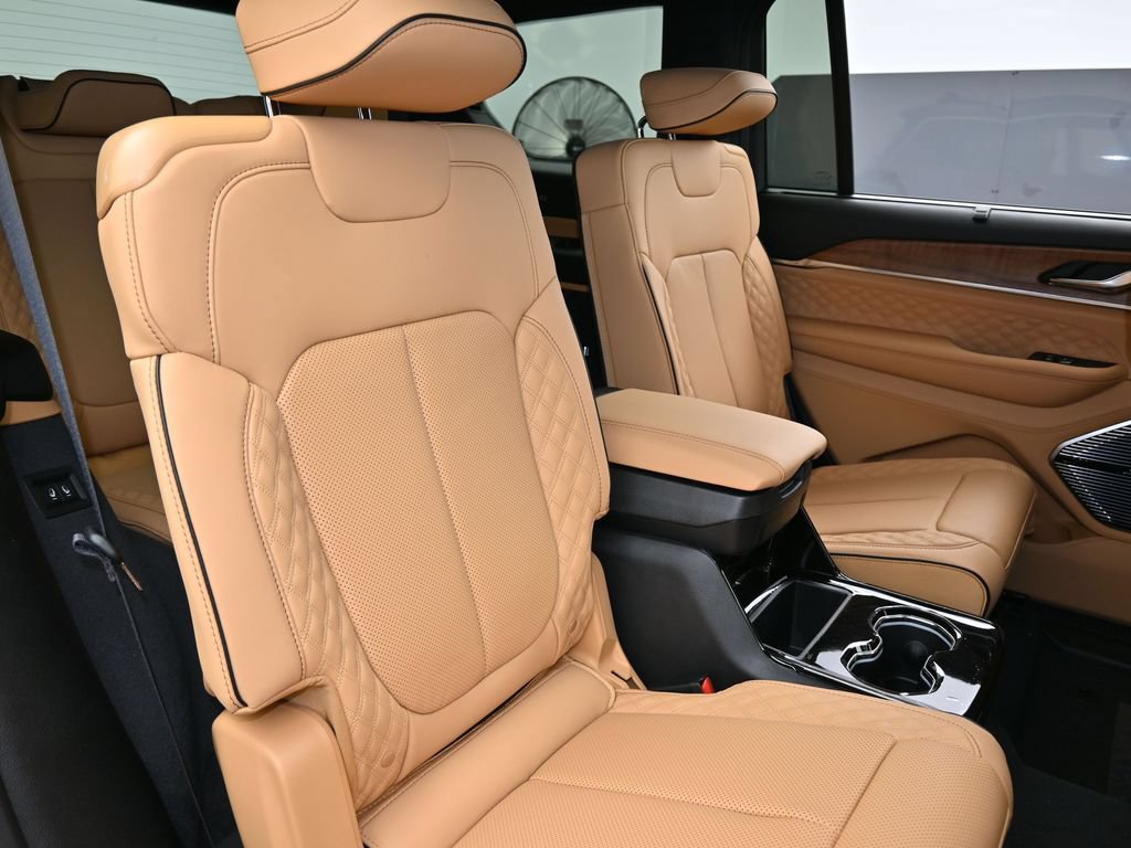New 2025 Jeep Grand Cherokee L Summit AWD/4WD image 42