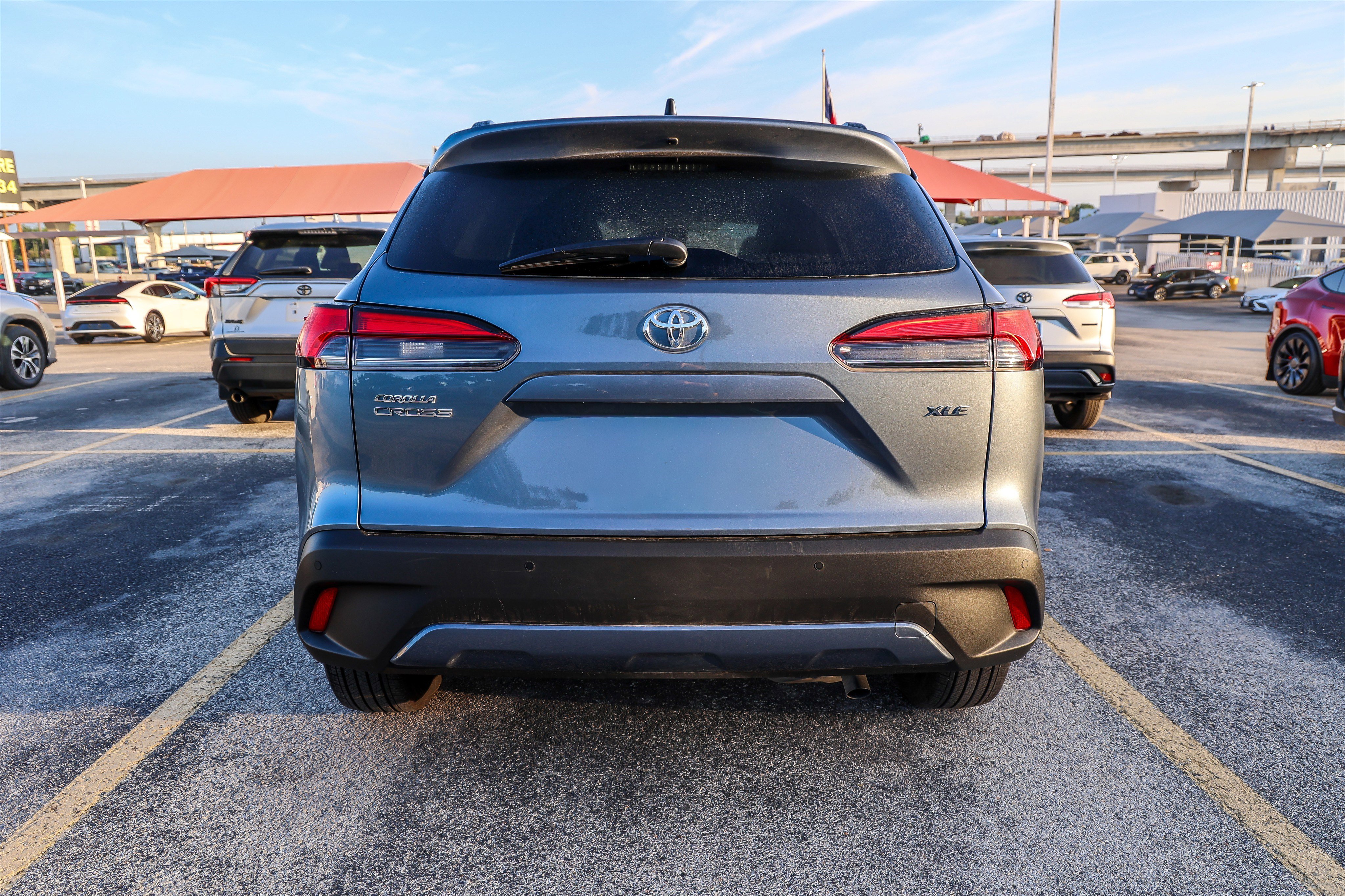 Used 2026 Toyota Corolla Cross XLE w/ Convenience Package FWD image 8