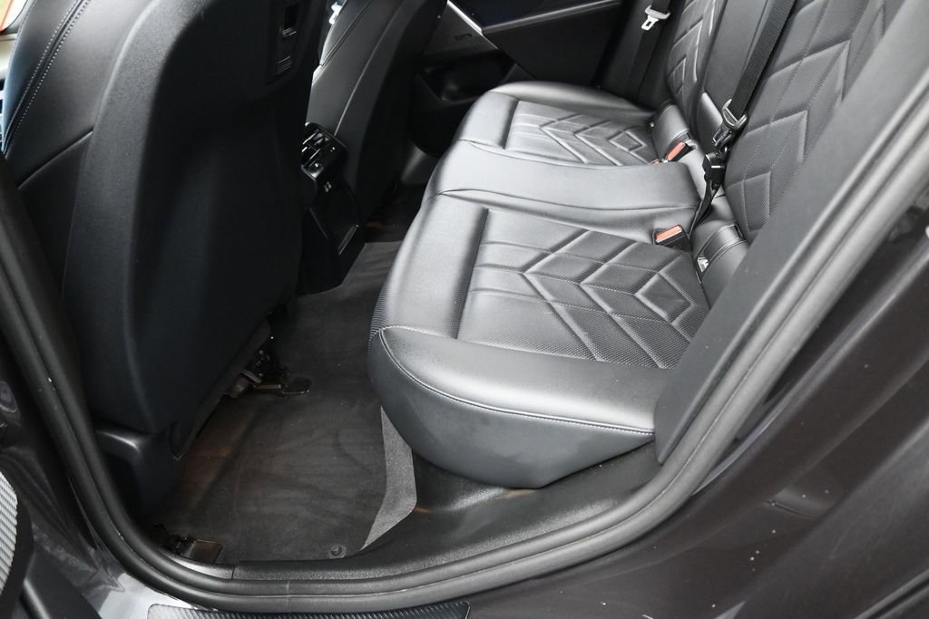Used 2024 BMW 530i RWD image 42
