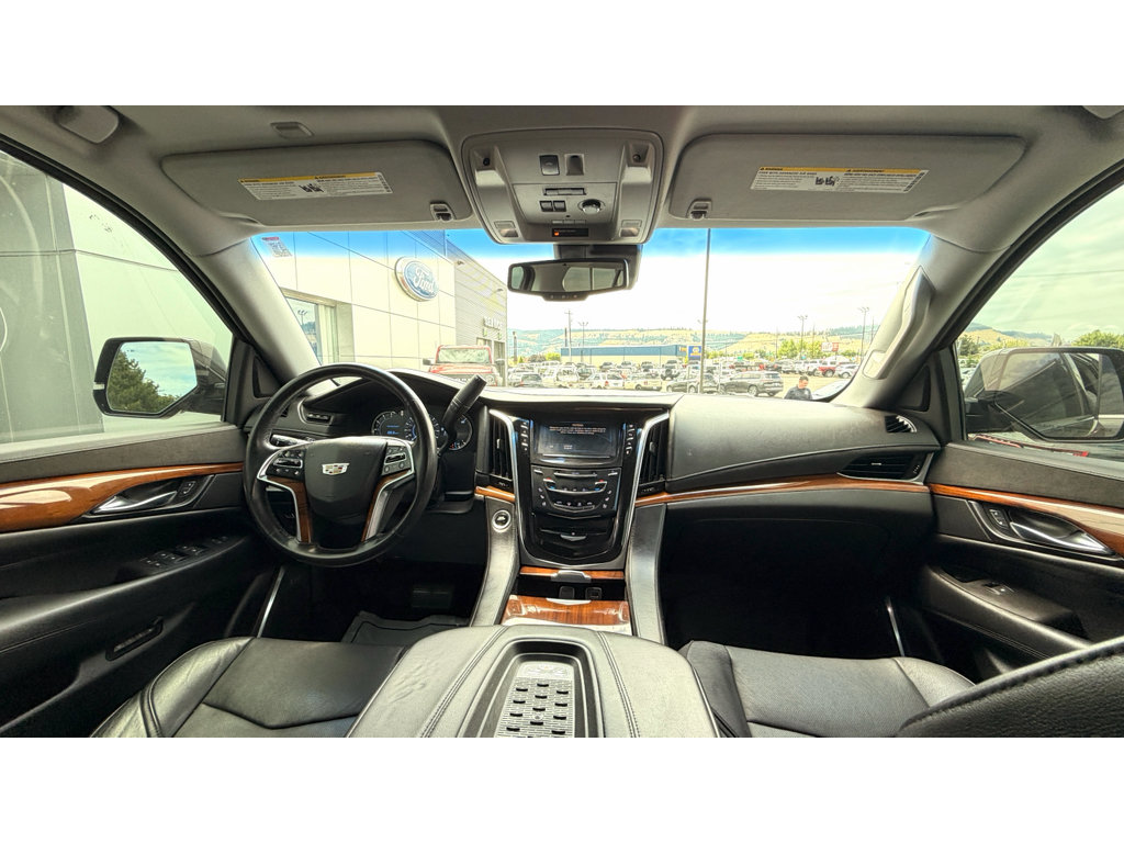 Used 2016 Cadillac Escalade Premium AWD/4WD image 35