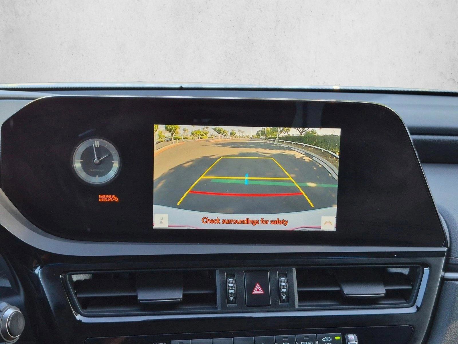 Used 2025 Lexus ES 300h w/ Premium Package FWD image 14