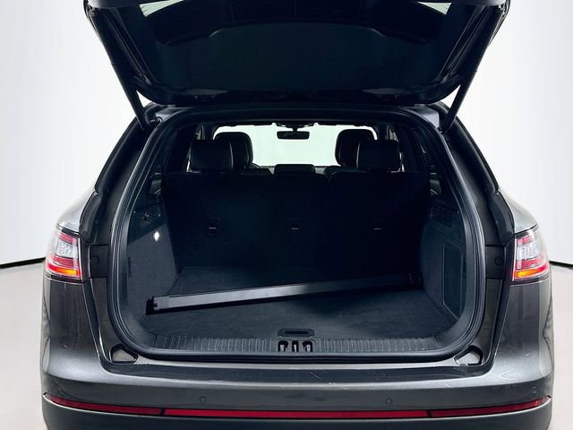 Used 2020 Lincoln Nautilus Premier image 26