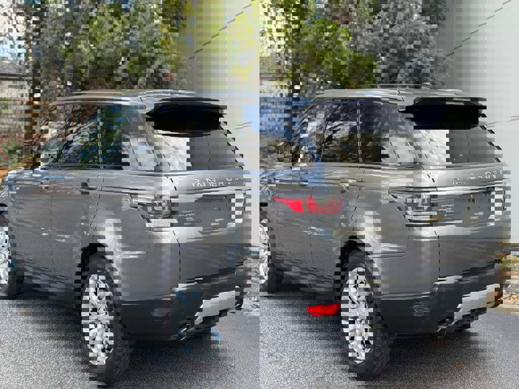 Used 2015 Land Rover Range Rover Sport HSE image 15