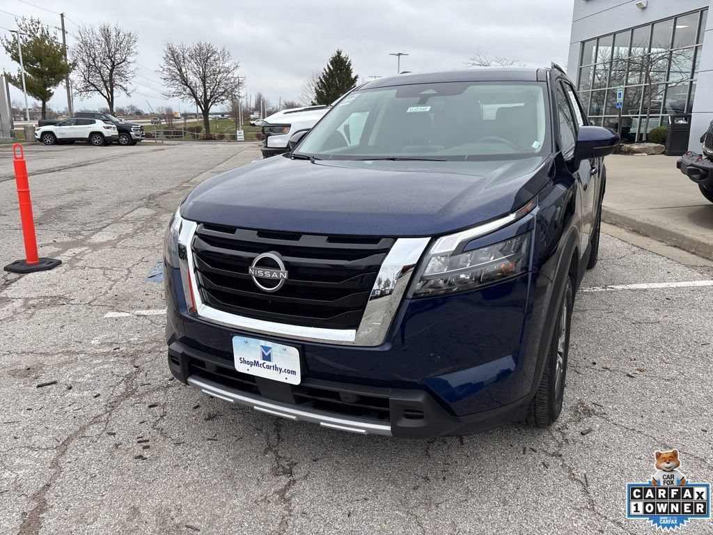 Used 2025 Nissan Pathfinder SL FWD image 12
