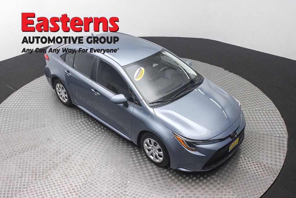 Used 2024 Toyota Corolla LE FWD image 3