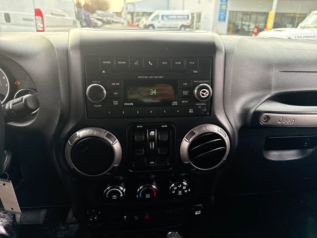 Used 2018 Jeep Wrangler Unlimited Sport S image 25