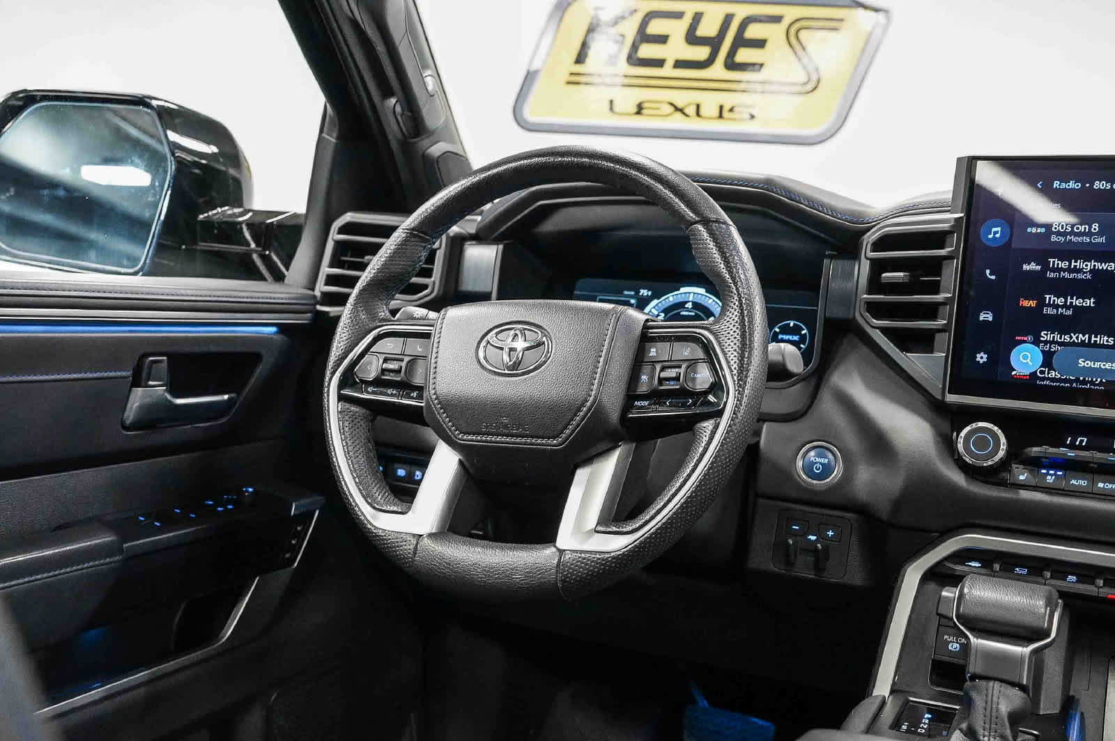 Used 2024 Toyota Sequoia Platinum AWD/4WD image 15