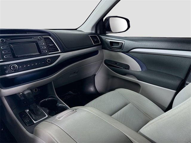 Certified 2019 Toyota Highlander LE image 21