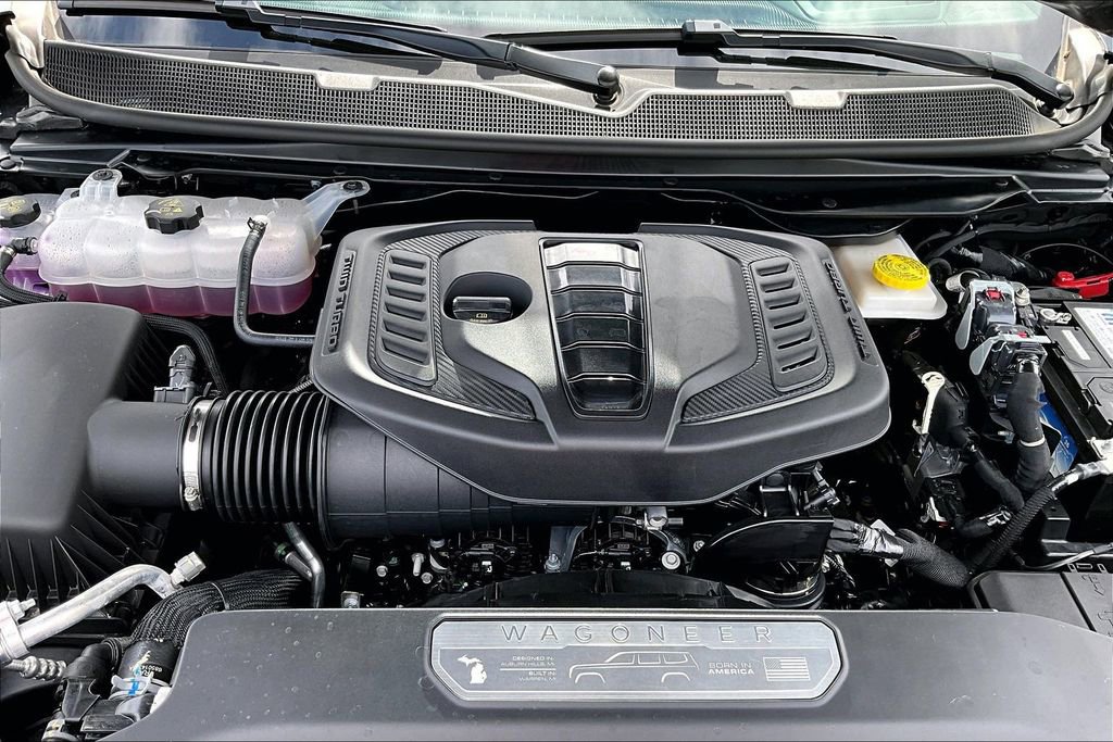 New 2025 Jeep Wagoneer L Series III w/ Premium Group I AWD/4WD image 14