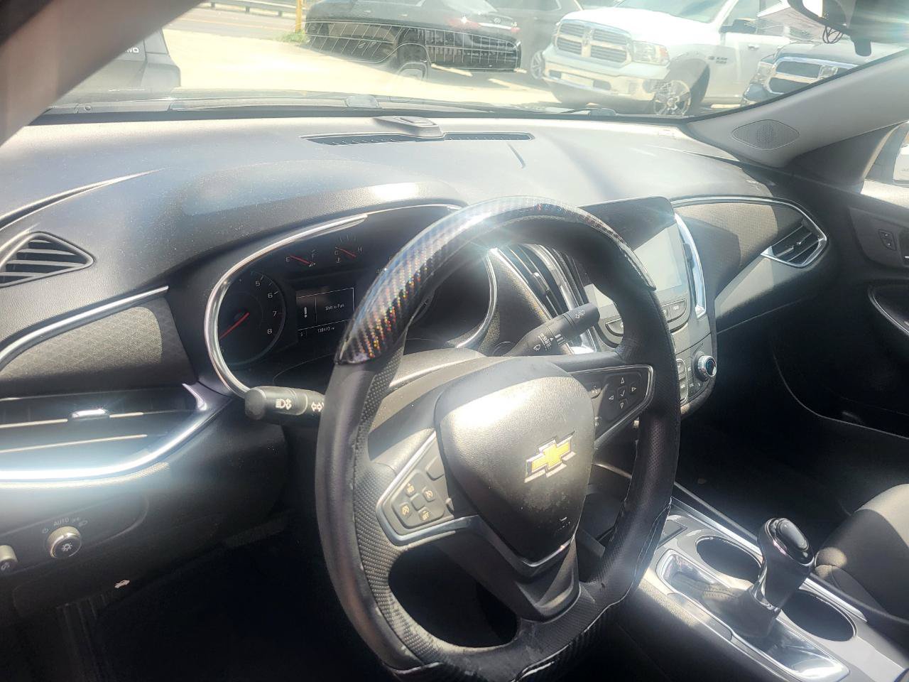 Used 2020 Chevrolet Malibu LT FWD image 50