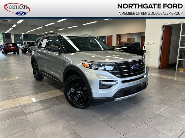 Used 2020 Ford Explorer XLT w/ Equipment Group 202A AWD/4WD image 1