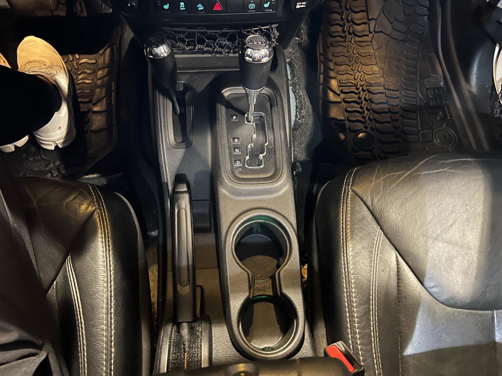 Used 2014 Jeep Wrangler Unlimited Rubicon w/ Dual Top Group image 18