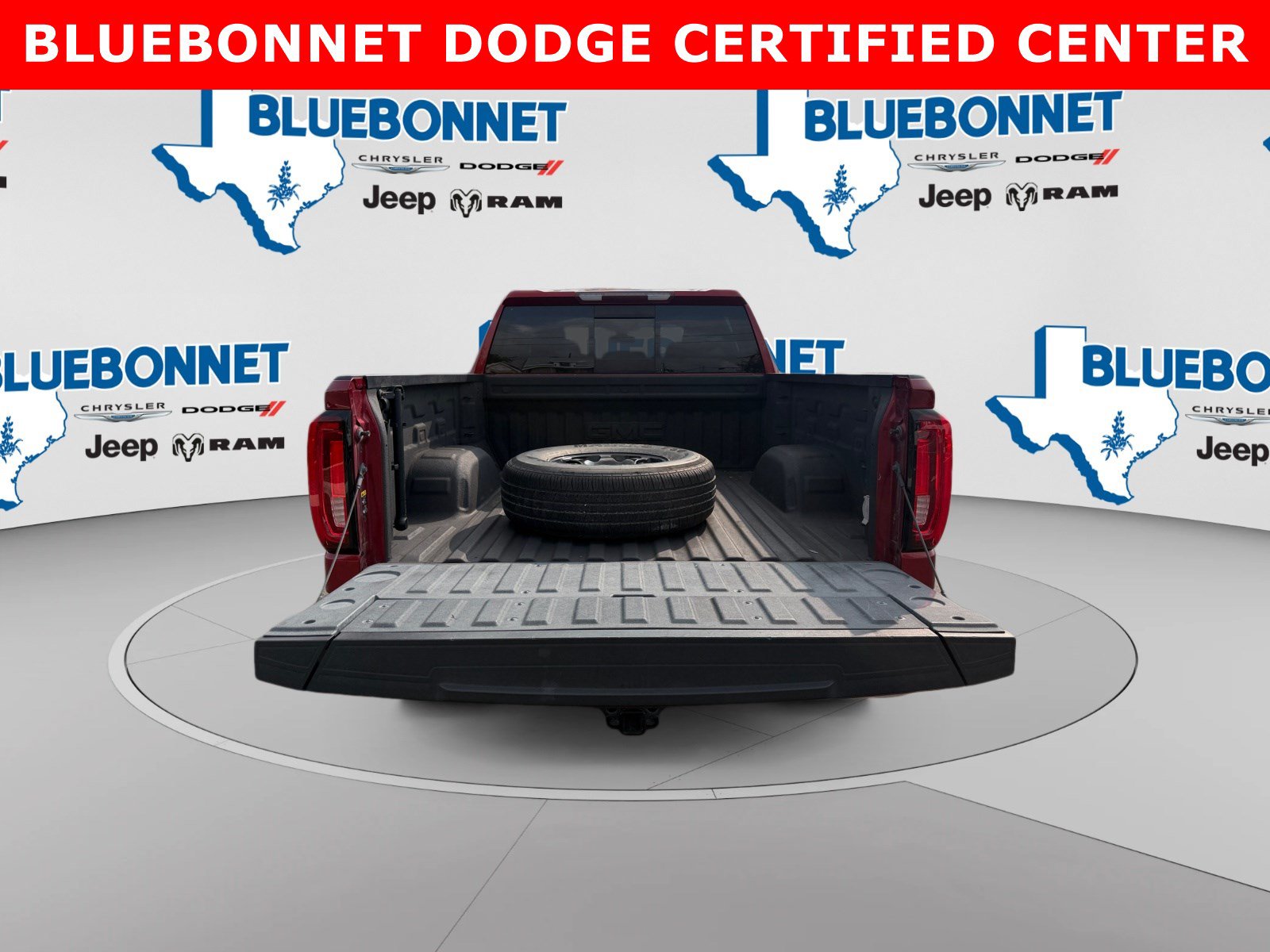 Used 2020 GMC Sierra 1500 SLT RWD image 23