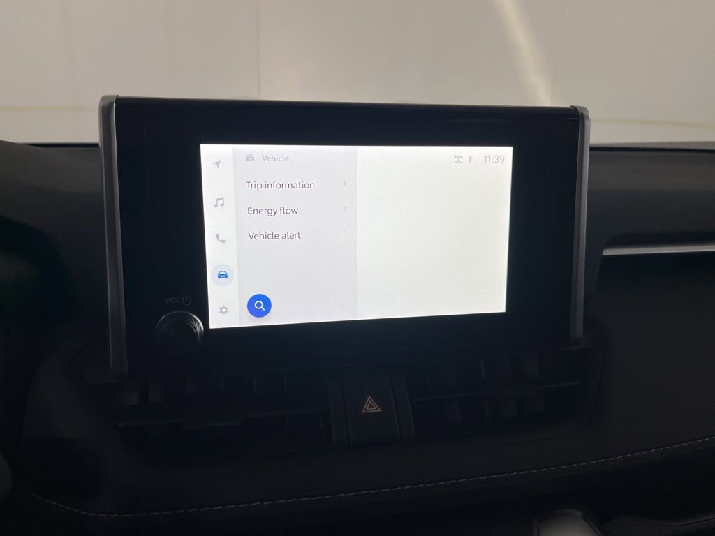 Used 2025 Toyota RAV4 XLE image 69