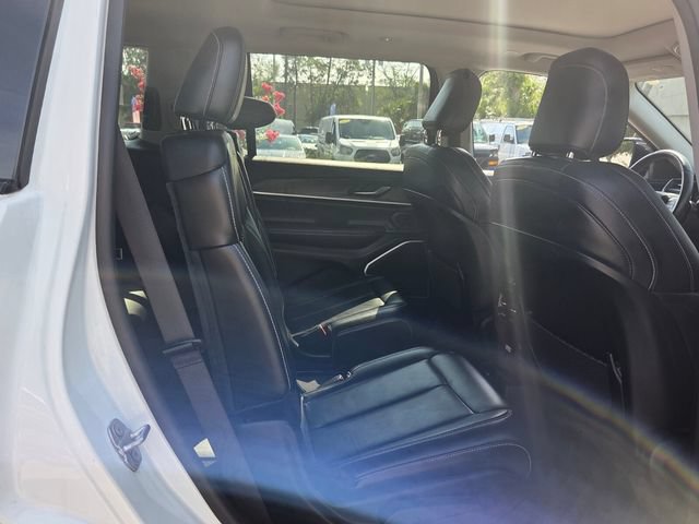 Used 2021 Jeep Grand Cherokee L Limited AWD/4WD image 17