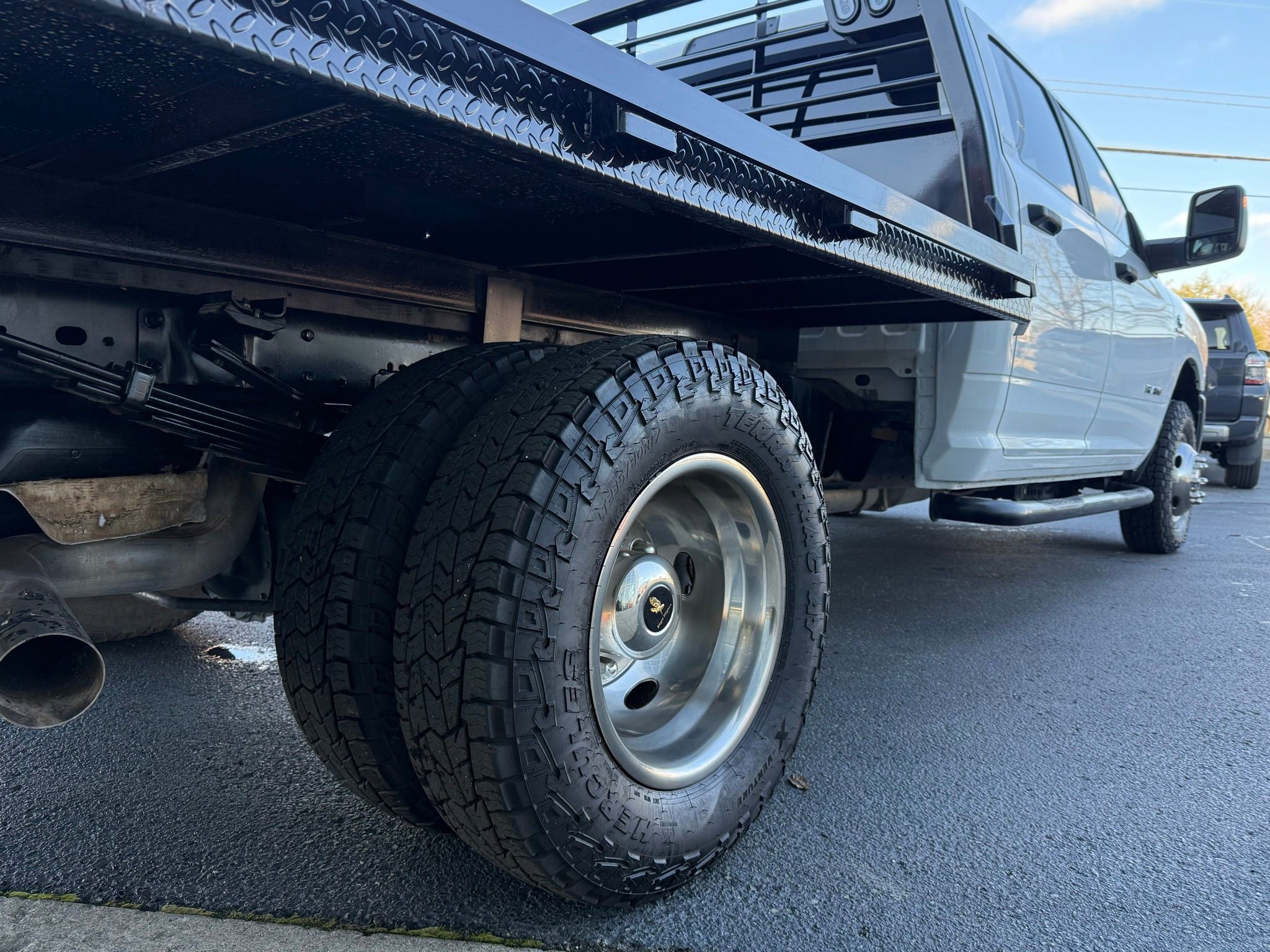 Used 2024 RAM 3500 SLT w/ Quick Order Package 2YG SLT AWD/4WD image 21