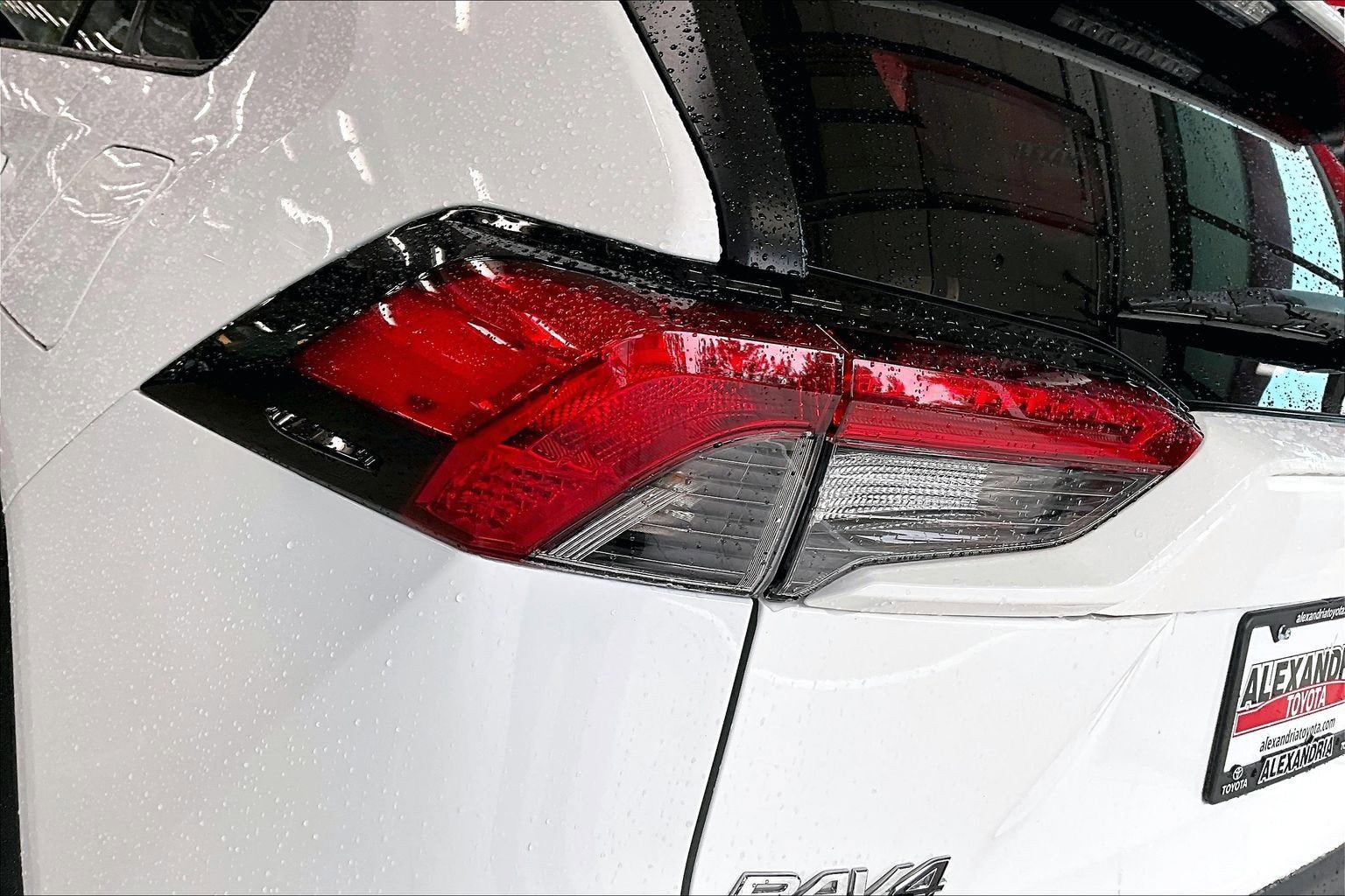 Used 2022 Toyota RAV4 XLE AWD/4WD image 27