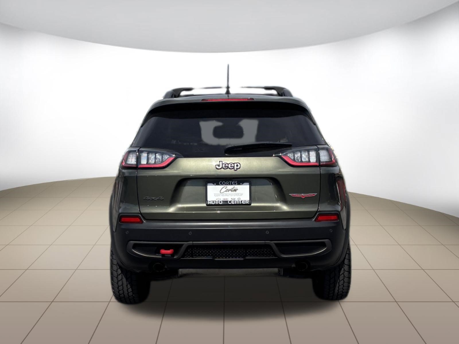 Used 2021 Jeep Cherokee Trailhawk w/ Technology Group AWD/4WD image 7