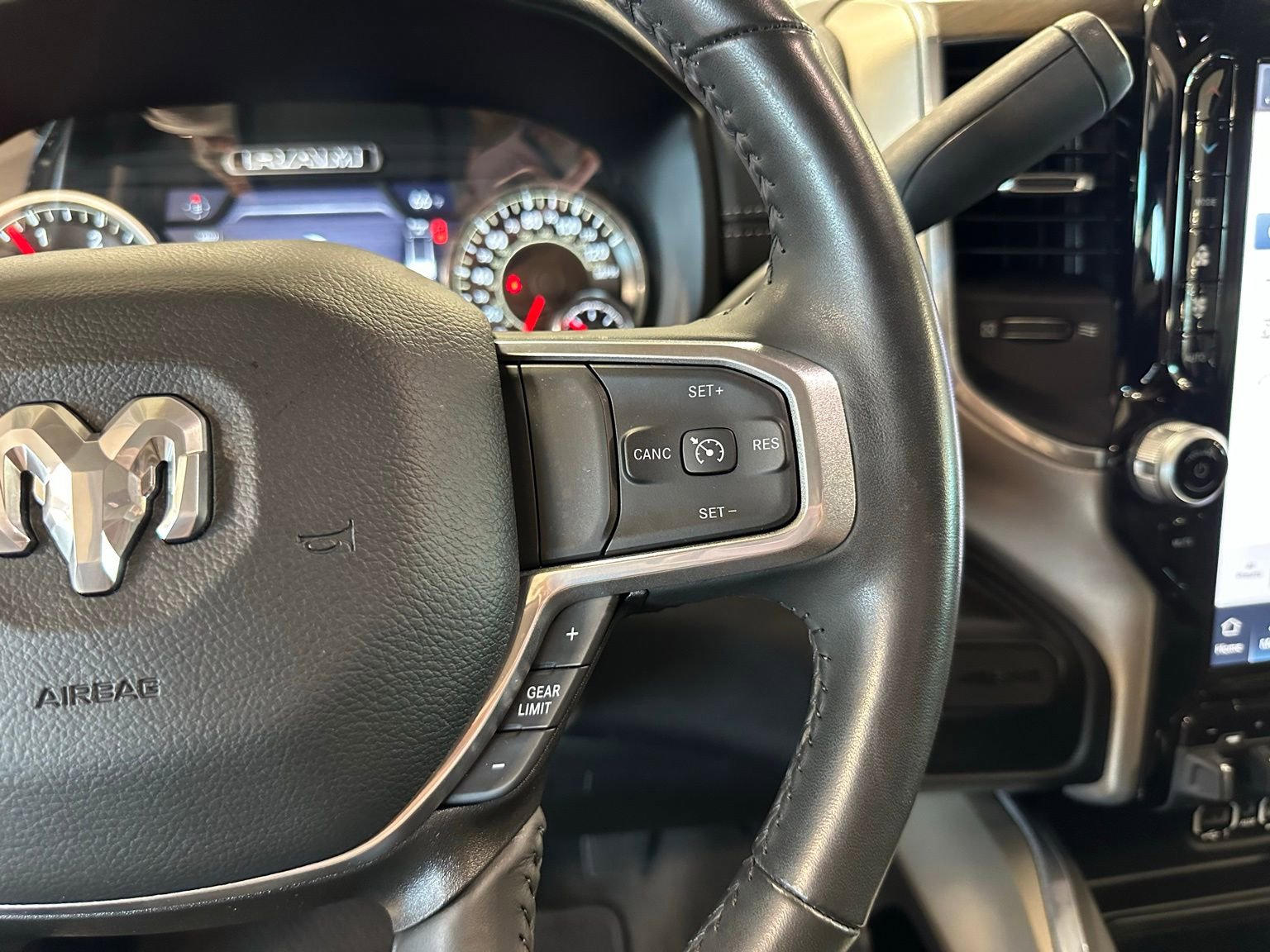 Used 2024 RAM 3500 Laramie image 19