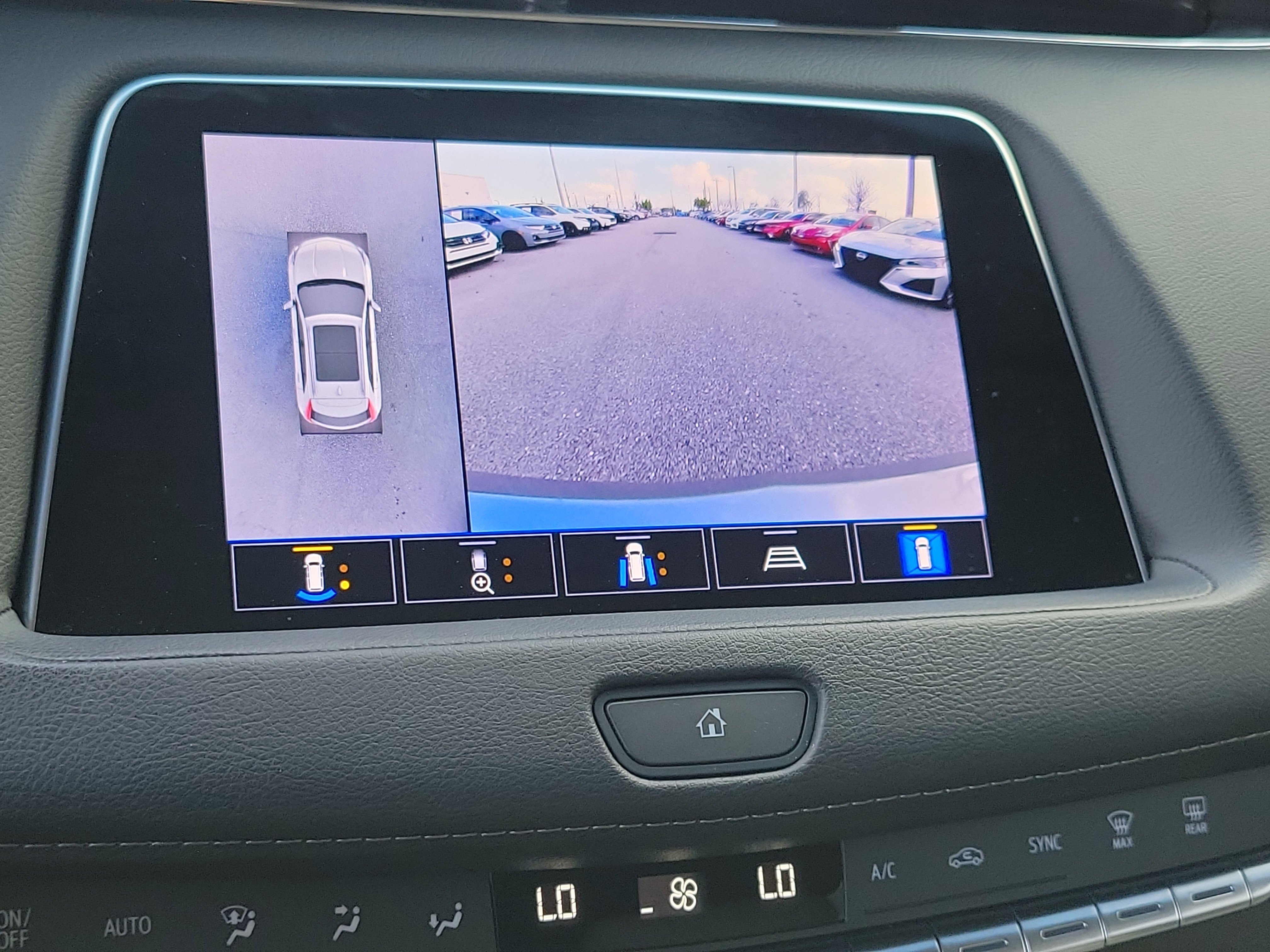 Used 2023 Cadillac XT4 Premium Luxury w/ Enhanced Visibility Package image 33